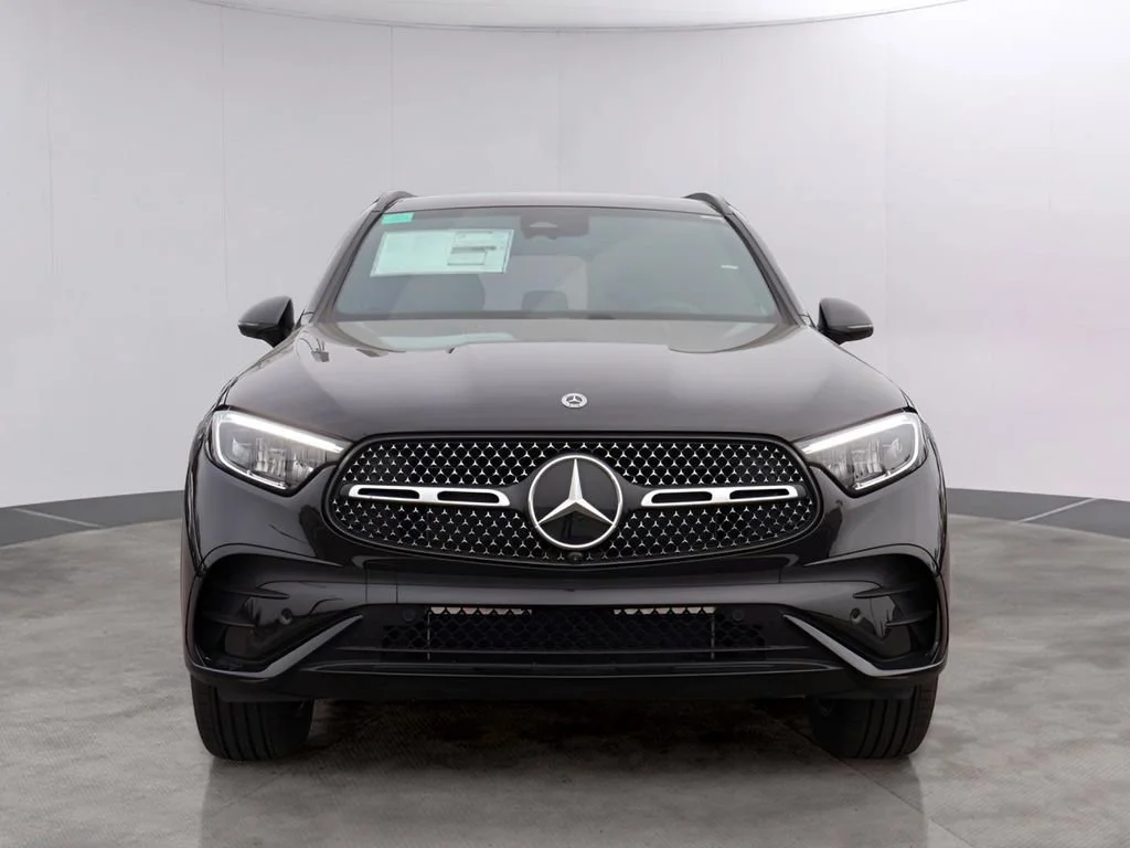 New 2026 Obsidian Black Metallic Mercedes-Benz GLC 300 image 44