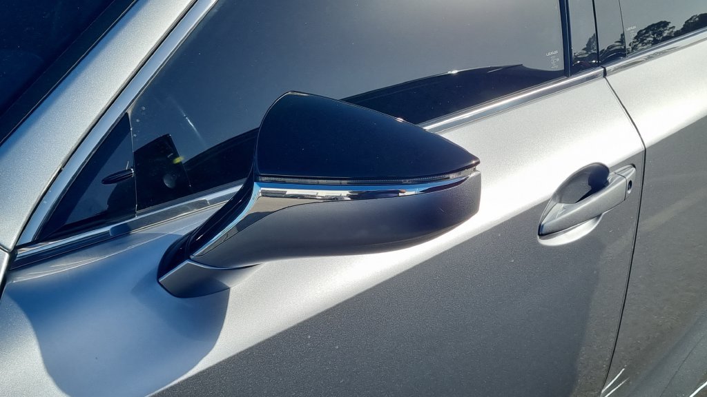 Used 2022 Silver Lexus 300 image 9