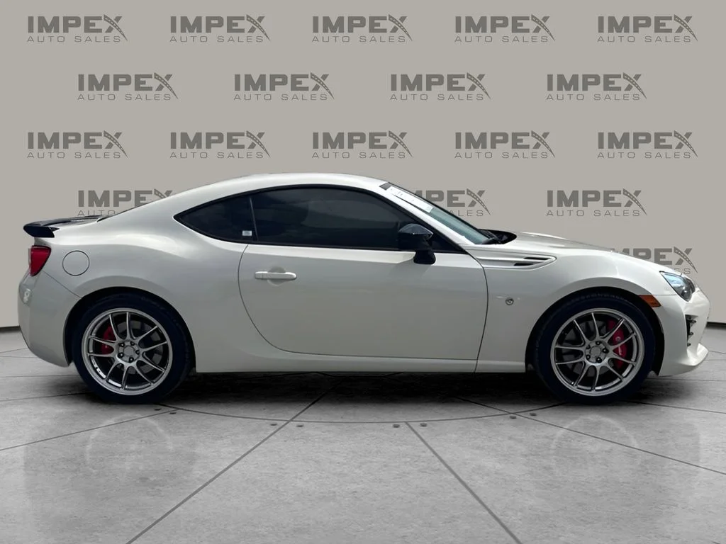 Used 2017 White Toyota 860 Special Edition image 6