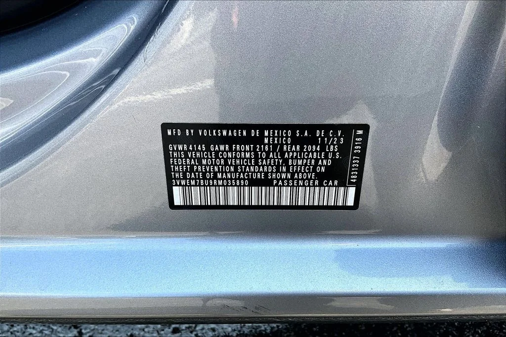 Certified Used 2024 Silver Volkswagen 1.5T SE image 19