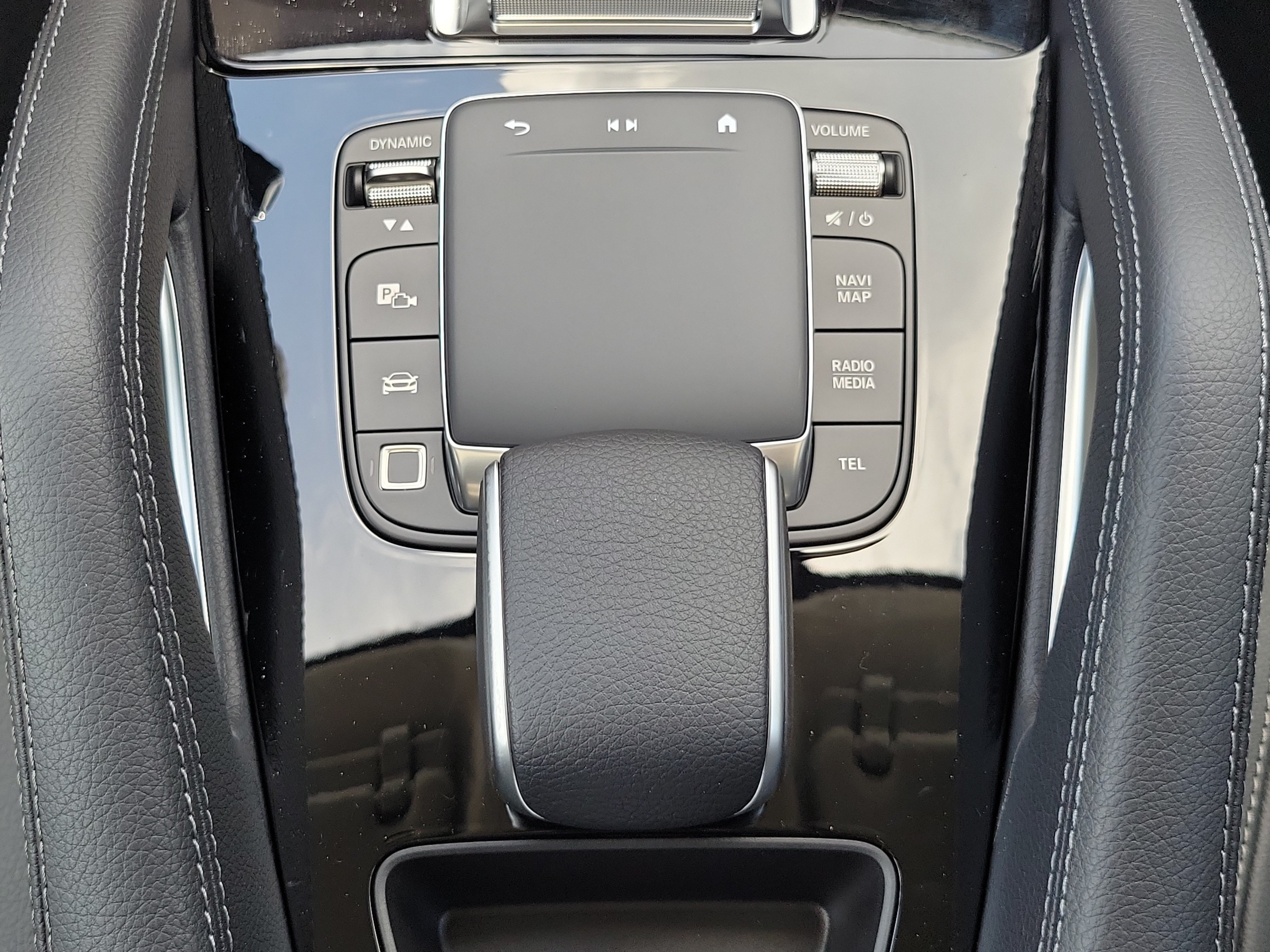 New 2026 Black Mercedes-Benz GLE 450 image 50