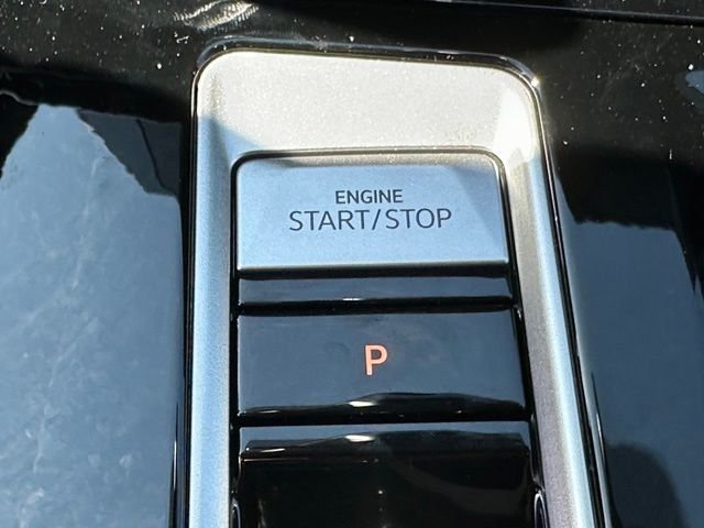 New 2026 Avocado Green Pearl Volkswagen 2.0T SE w/Technology image 36