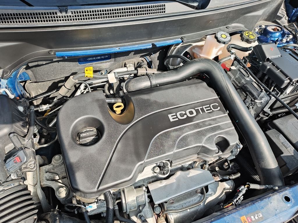 Used 2021 Blue Chevrolet Premier image 25