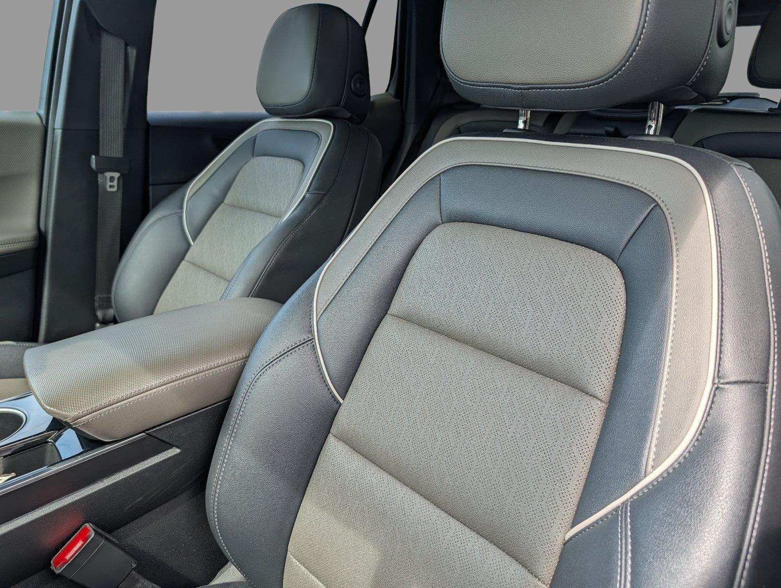 Used 2025 Sterling Gray Metallic Chevrolet LT image 12