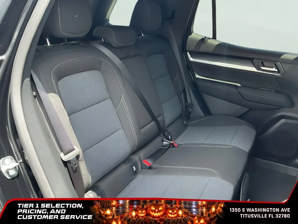 New 2027 Ebony Twilight Metallic GMC Elevation image 22