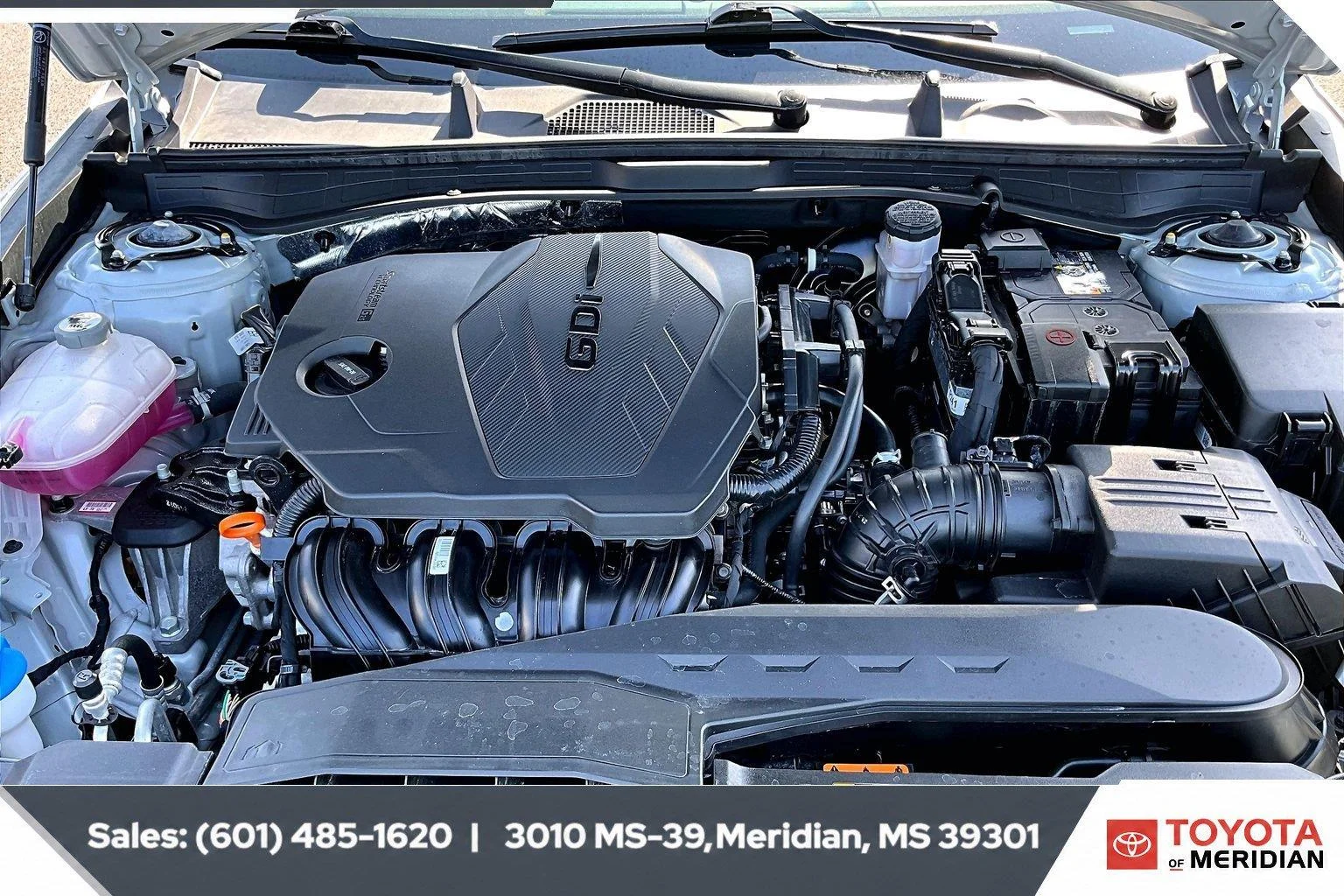 Used 2025 Aero Silver Hyundai SEL image 8