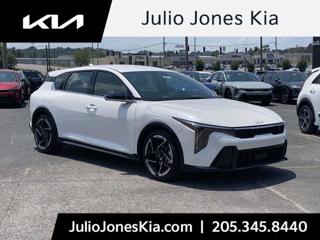 2026 Kia K4 GT-Line AT Hatchback's photo