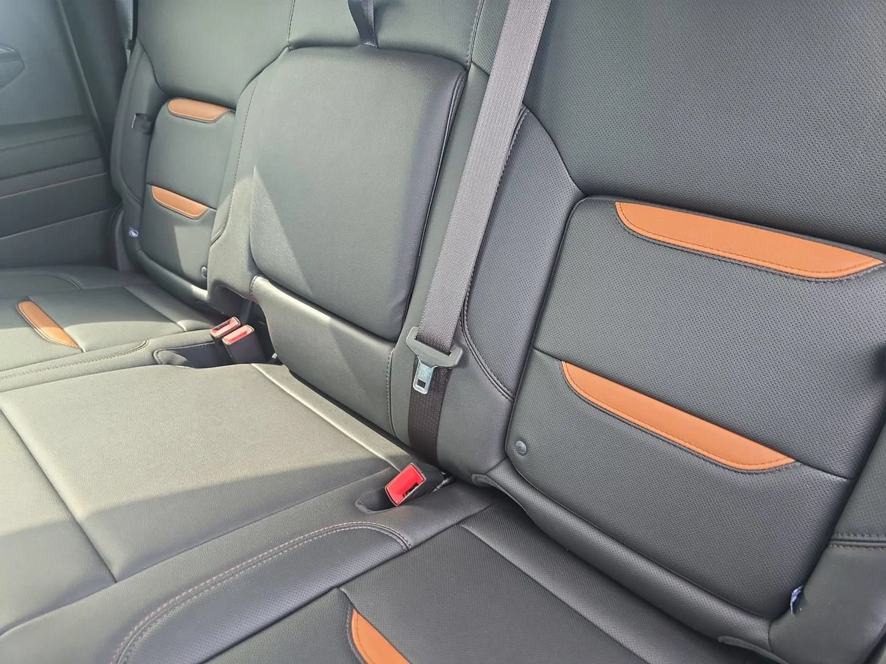 Used 2024 Onyx Black GMC AT4 image 25
