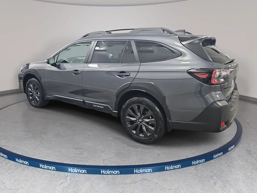 Used 2025 Gray Subaru Onyx Edition image 9