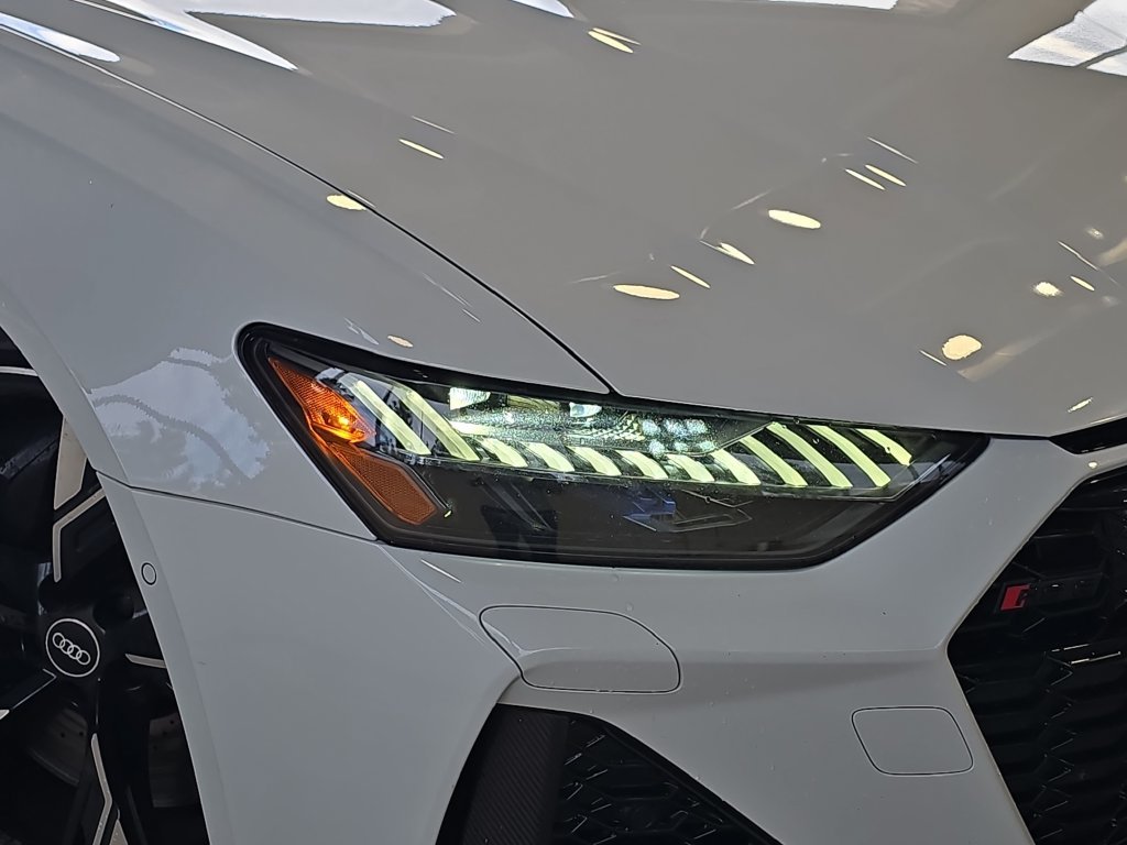 Used 2022 White Audi 4.2 image 30