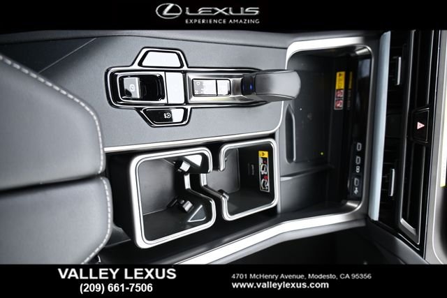 2026 Lexus TX 350 - Photo 13