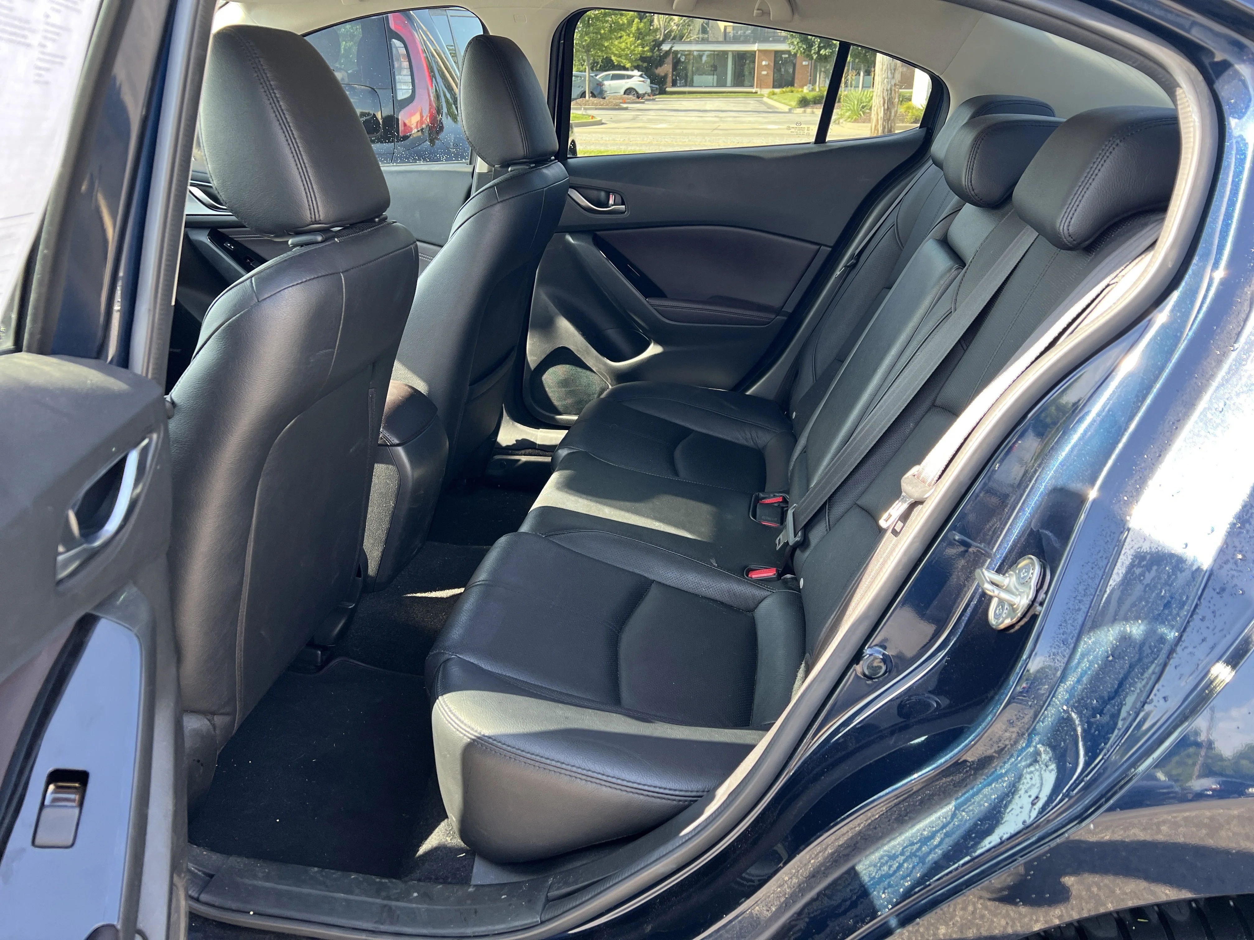 Used 2017 Deep Crystal Blue Mica Mazda Grand Touring image 8
