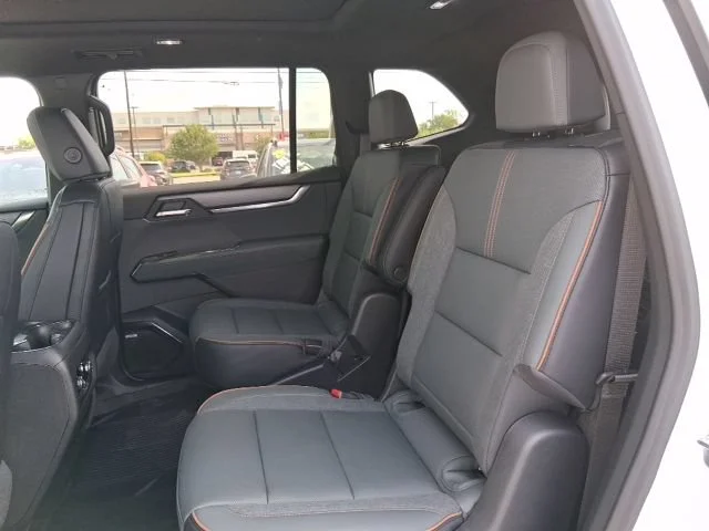 2026 GMC Acadia AT4 - Photo 17
