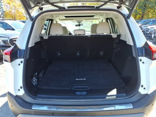 2021 Nissan Rogue SV - Photo 15