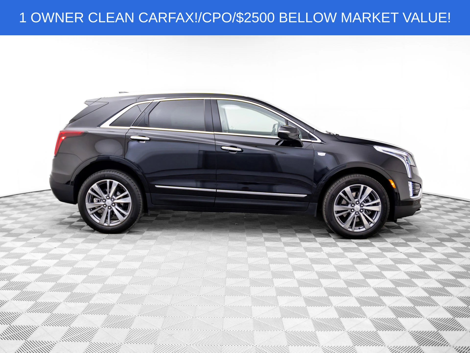 Used 2025 Black Cadillac Premium Luxury image 6