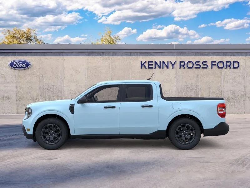 New 2026 Blue Ford XLT image 3