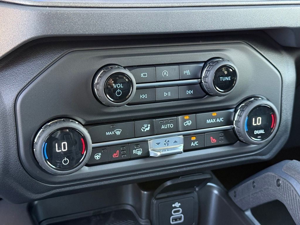 New 2026 Avalanche Gray Ford Badlands® image 13