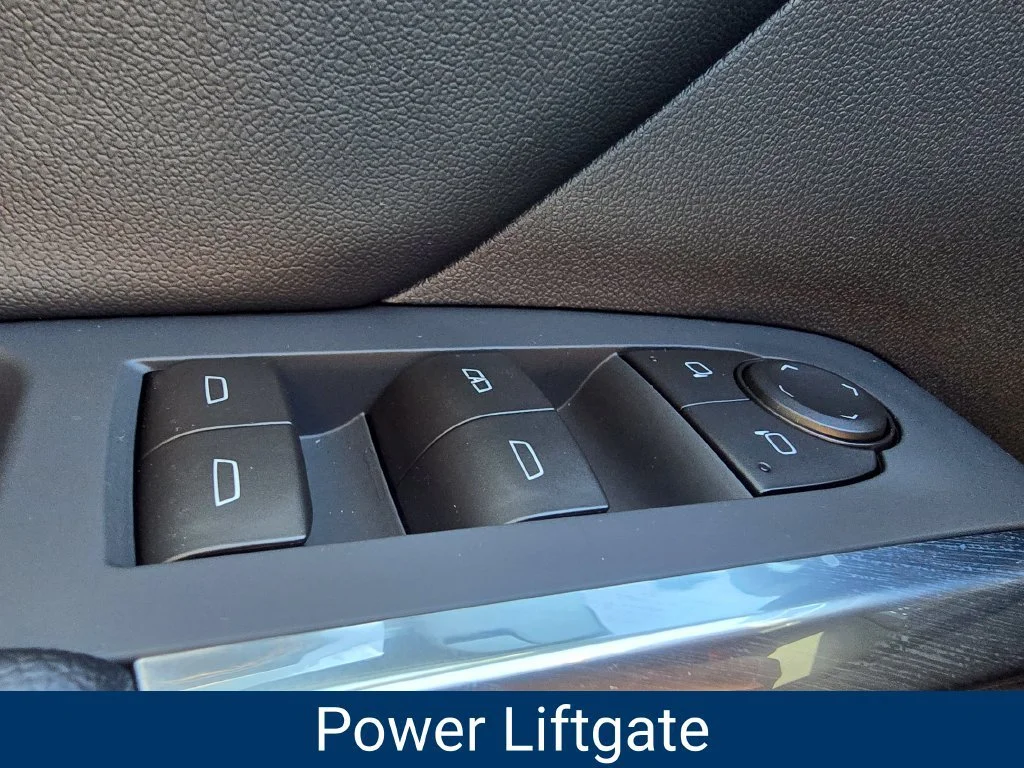 2027 Chevrolet Traverse Z71 - Photo 18