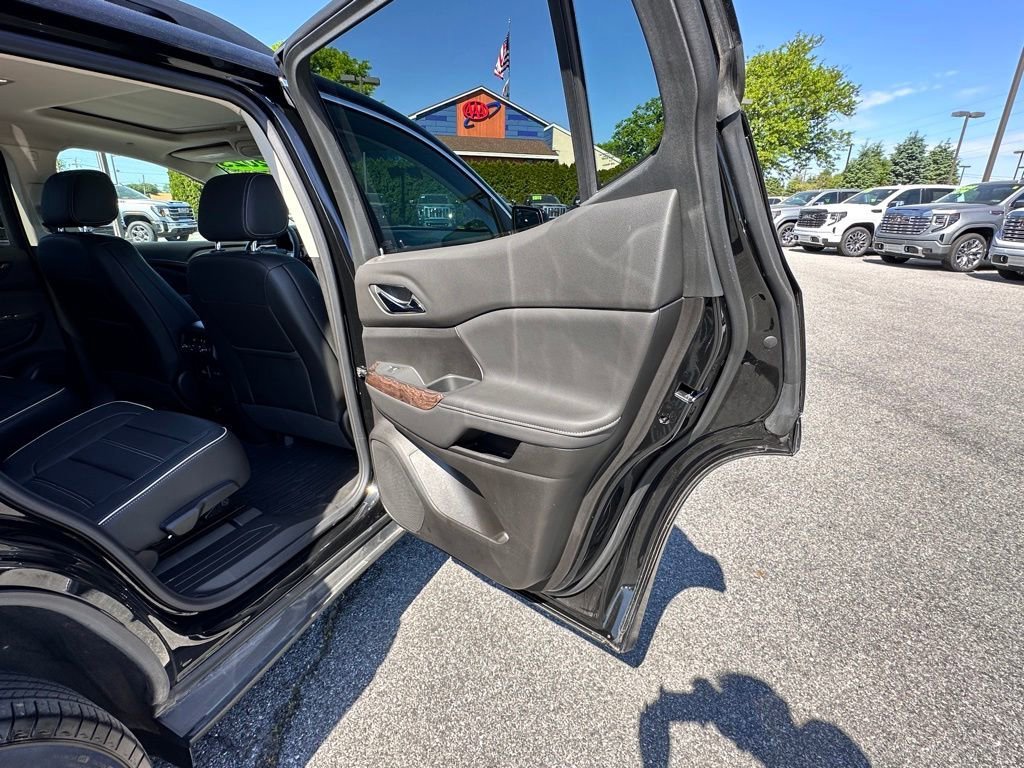 Used 2023 Ebony Twilight Metallic GMC Denali image 18
