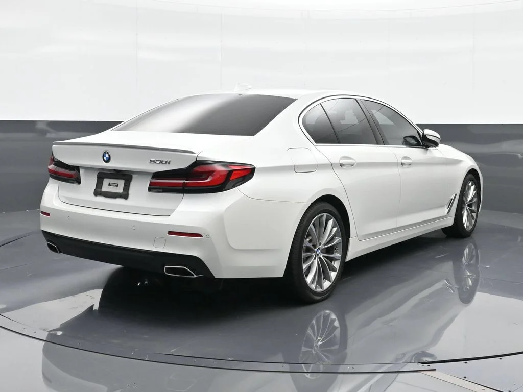 Used 2023 White BMW 530i image 5