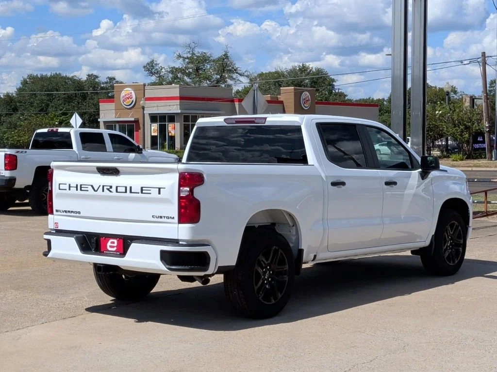 New 2026 Summit White Chevrolet Custom image 8