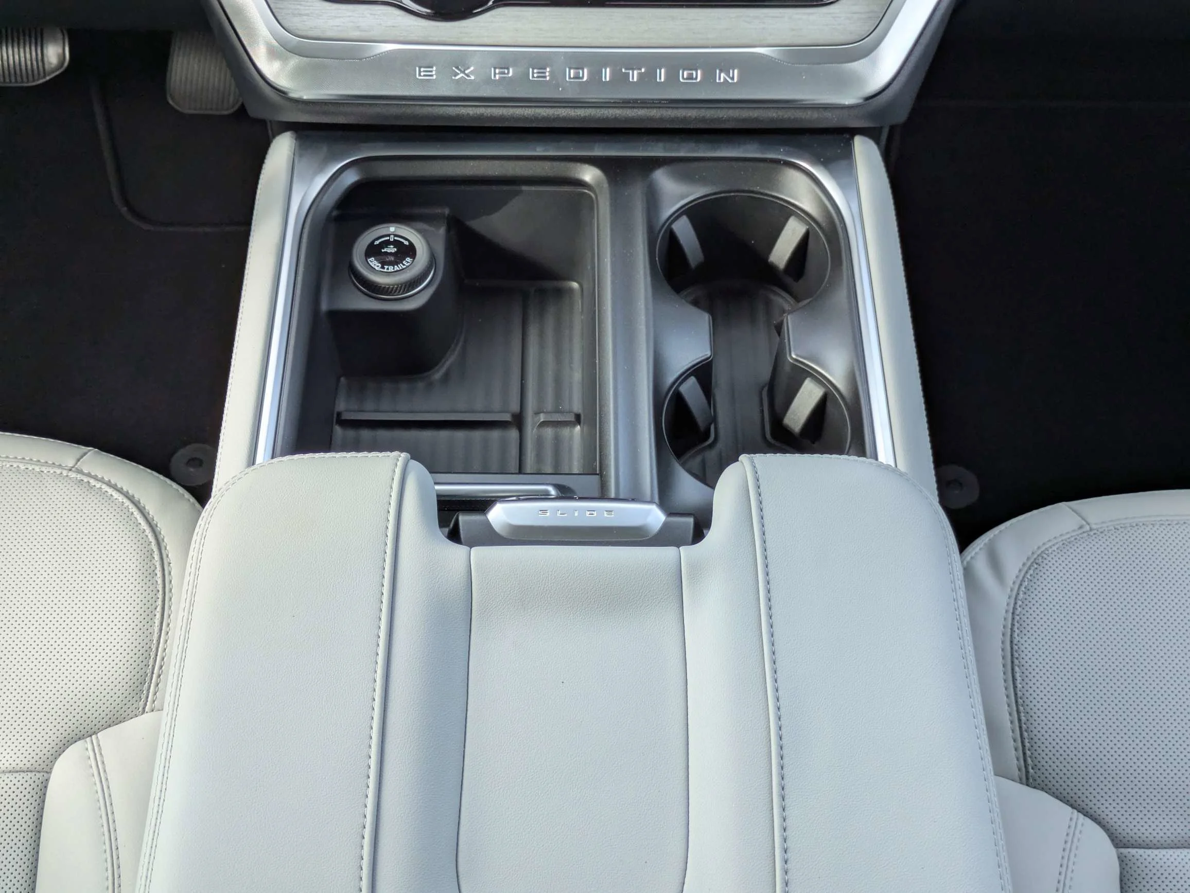 New 2026 Star White Metallic Tri-Coat Ford Platinum® image 22