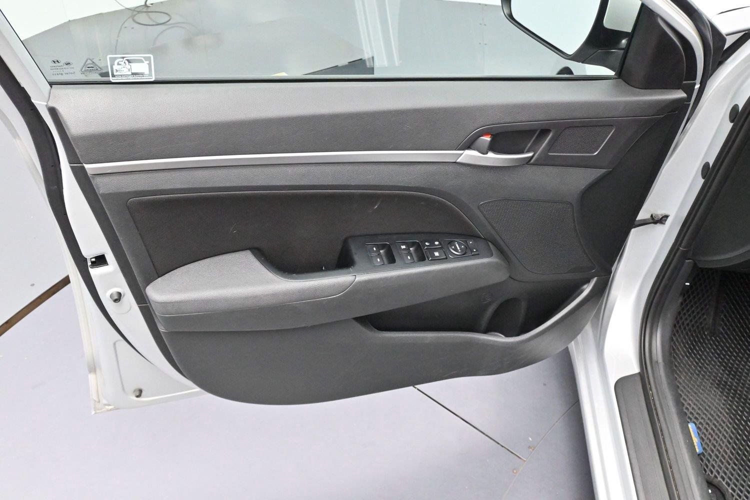 Used 2020 Symphony Silver Hyundai SEL image 9