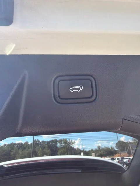Used 2024  Hyundai SEL image 27