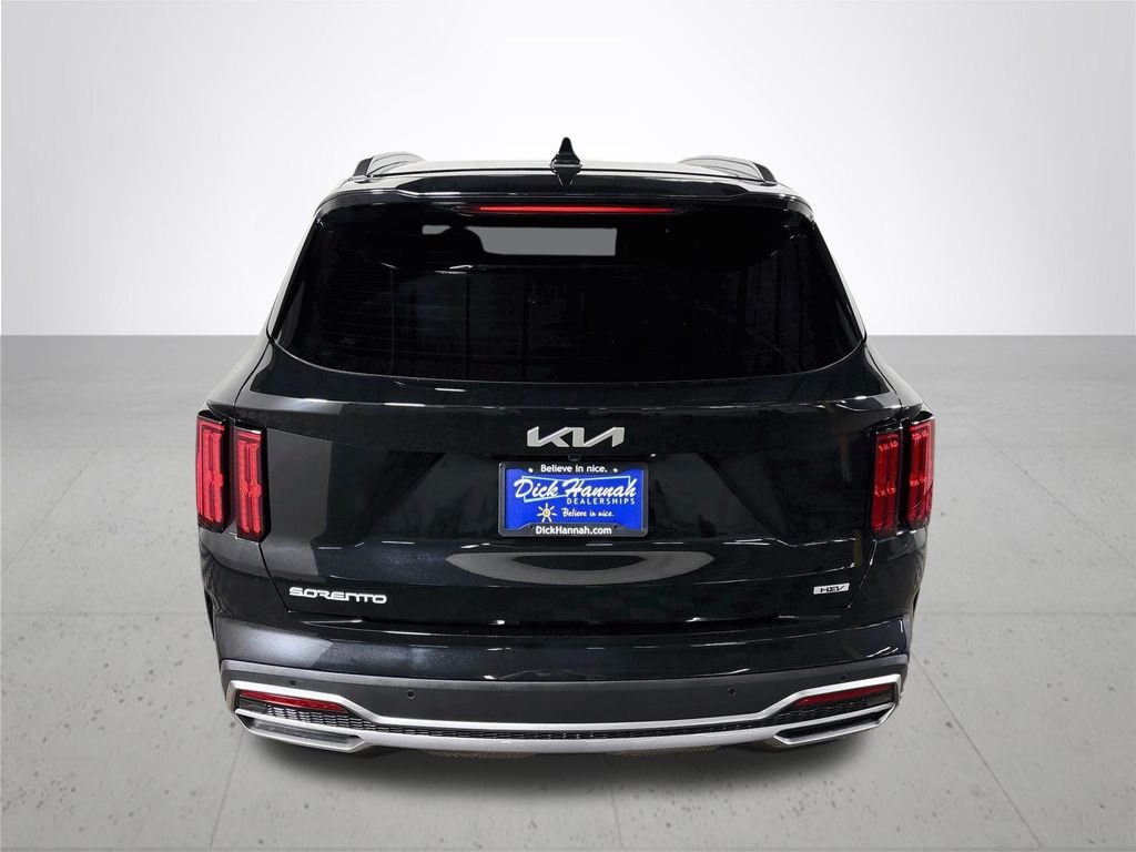 Used 2023 Aurora Black Kia SX Prestige image 7