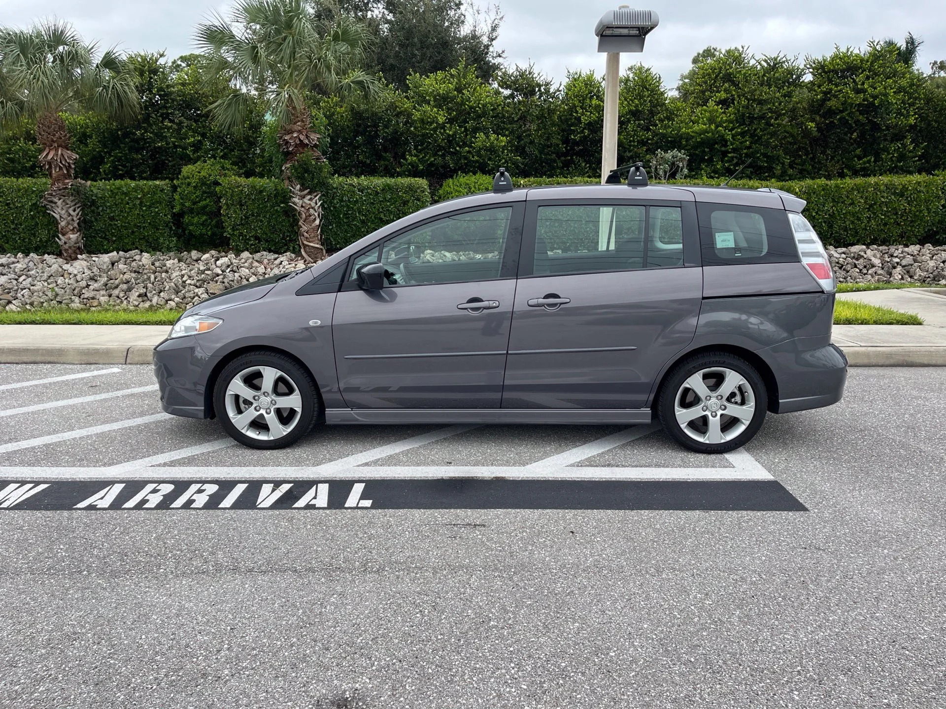 Used 2007 Galaxy Gray Mica Mazda Sport image 2