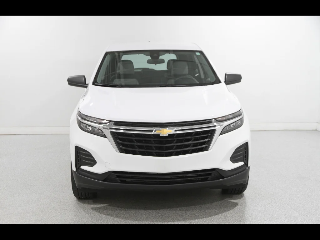 2023 Chevrolet Equinox LS - Photo 2