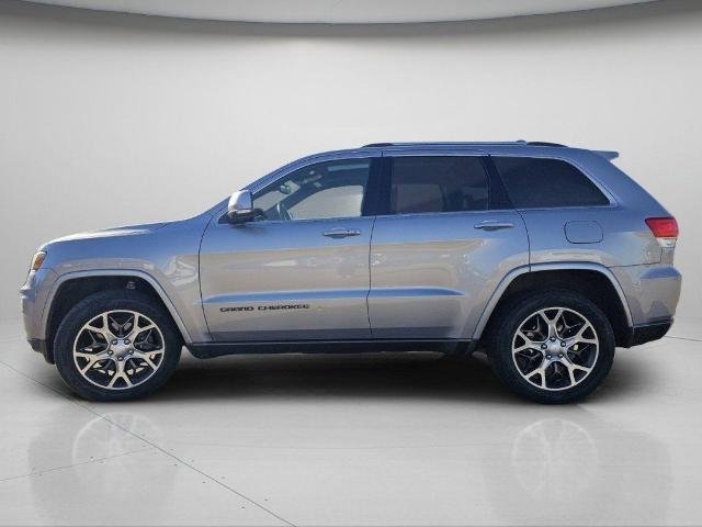 Used 2018 Billet Silver Metallic Clearcoat Jeep  image 21