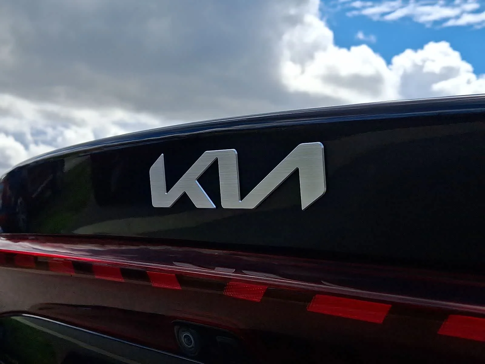 Used 2022 Ebony Black Kia EX image 30