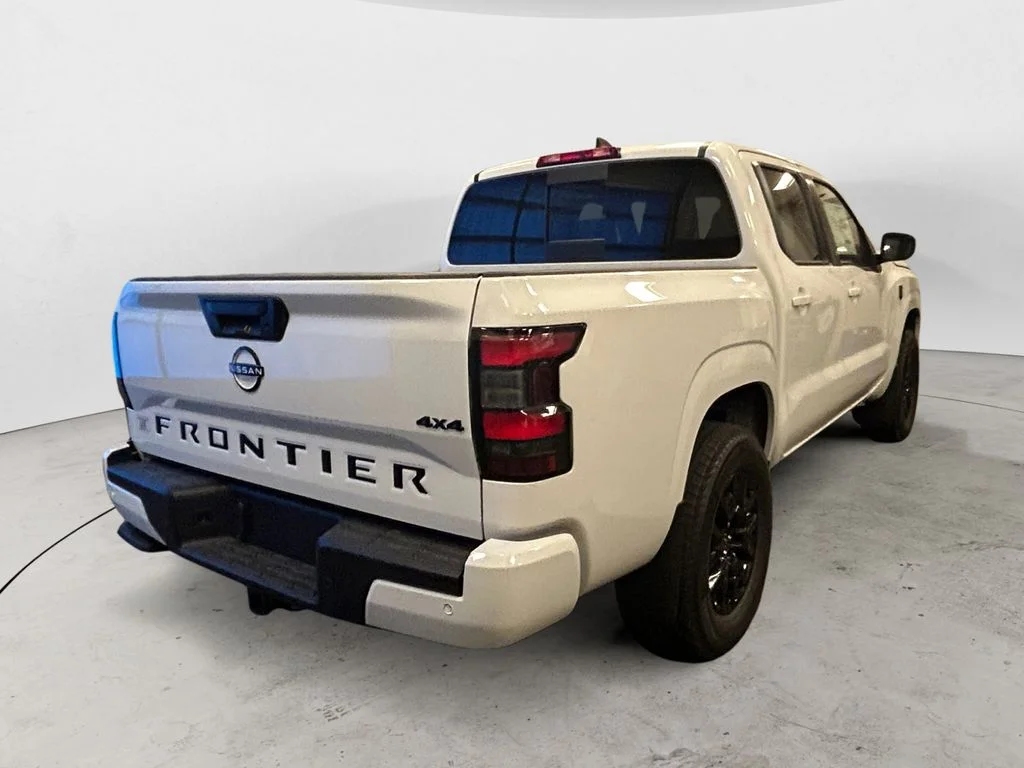 New 2026 Glacier White Nissan SV image 5