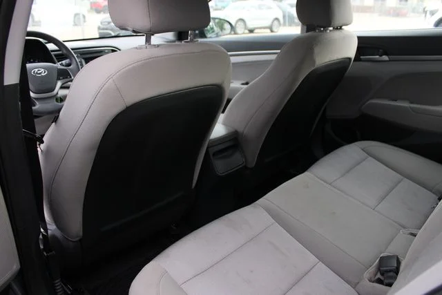 Used 2017 Blue Hyundai SE image 19