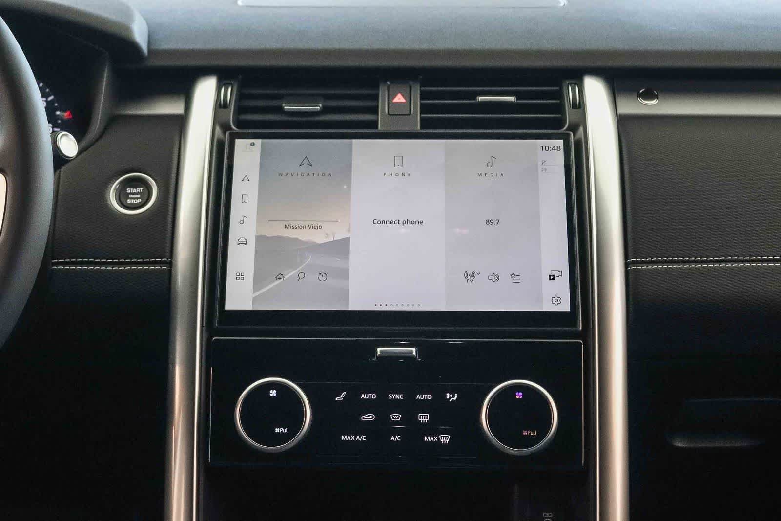 New 2026 Carpathian Grey Land Rover Dynamic SE image 11