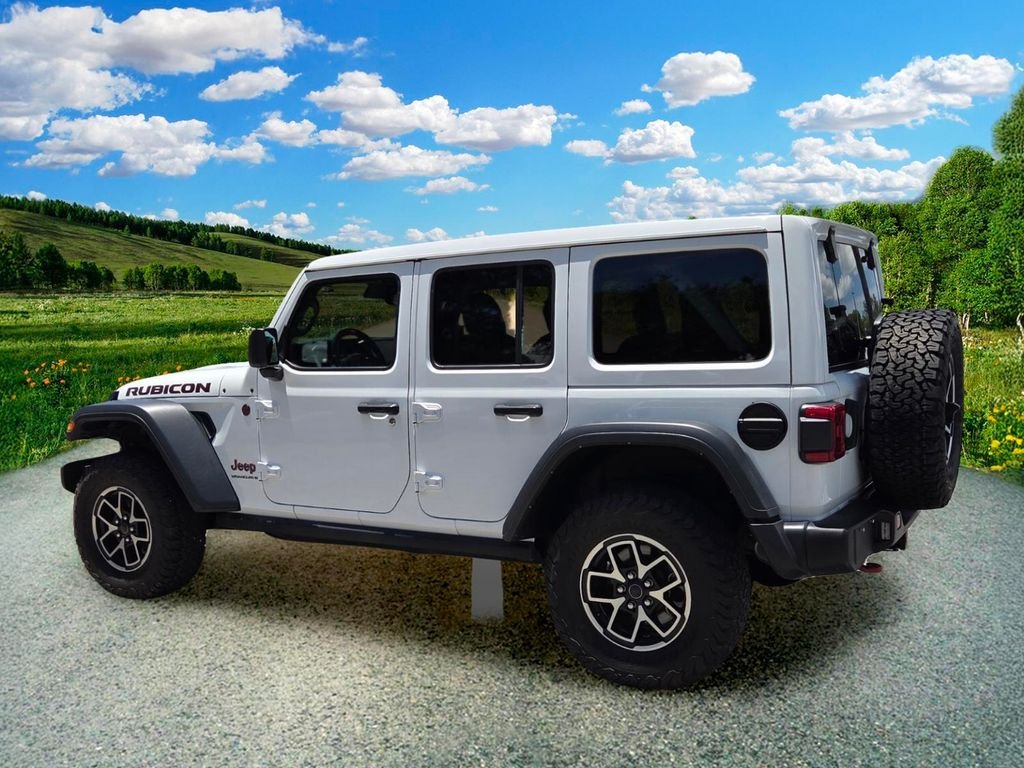 Used 2024 White Jeep Rubicon image 4
