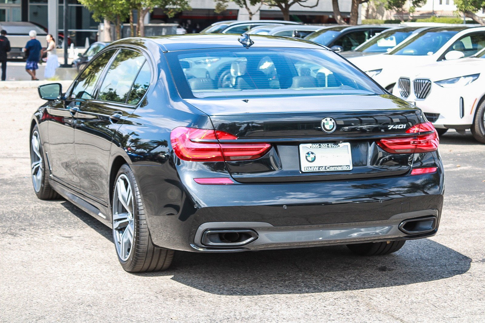 Used 2019 Black Sapphire Metallic BMW 740i image 4