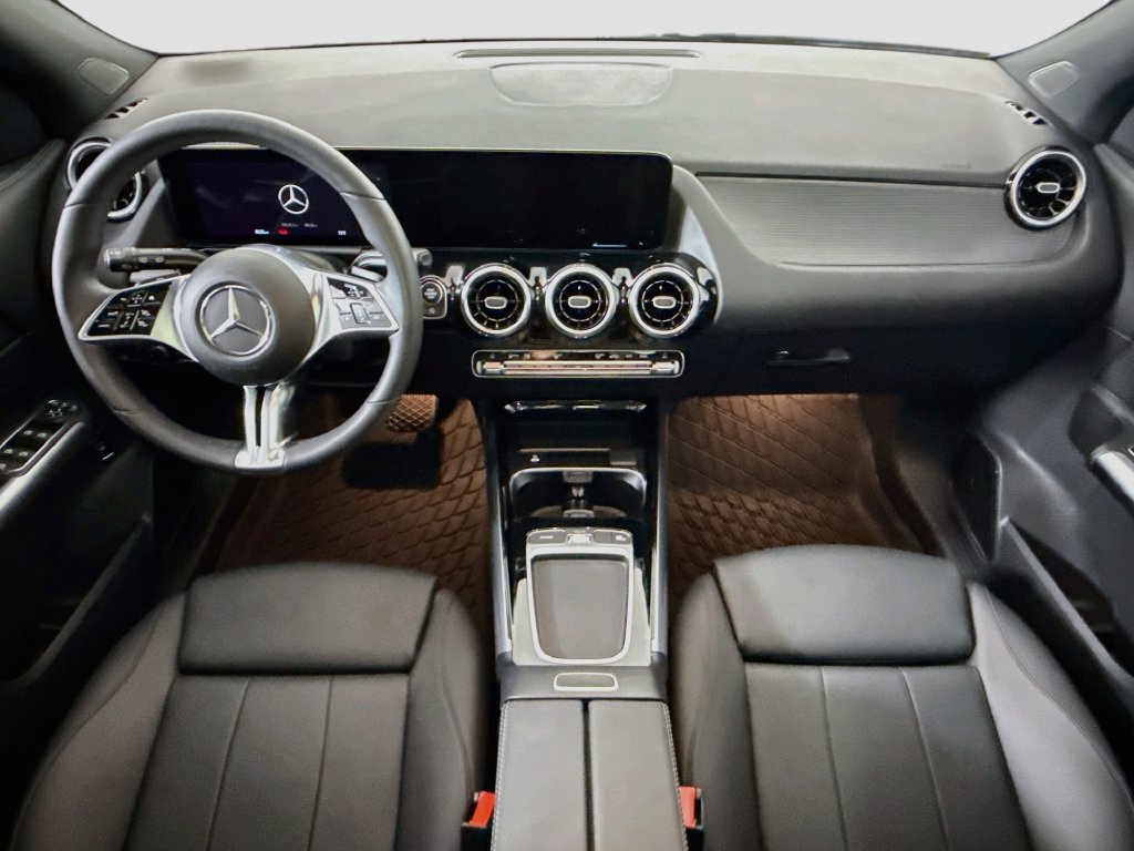 Used 2026  Mercedes-Benz GLA 250 image 13
