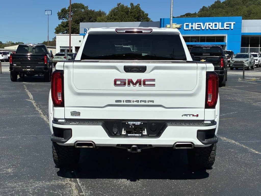 Used 2021 SUMMIT WHITE GMC AT4 image 8