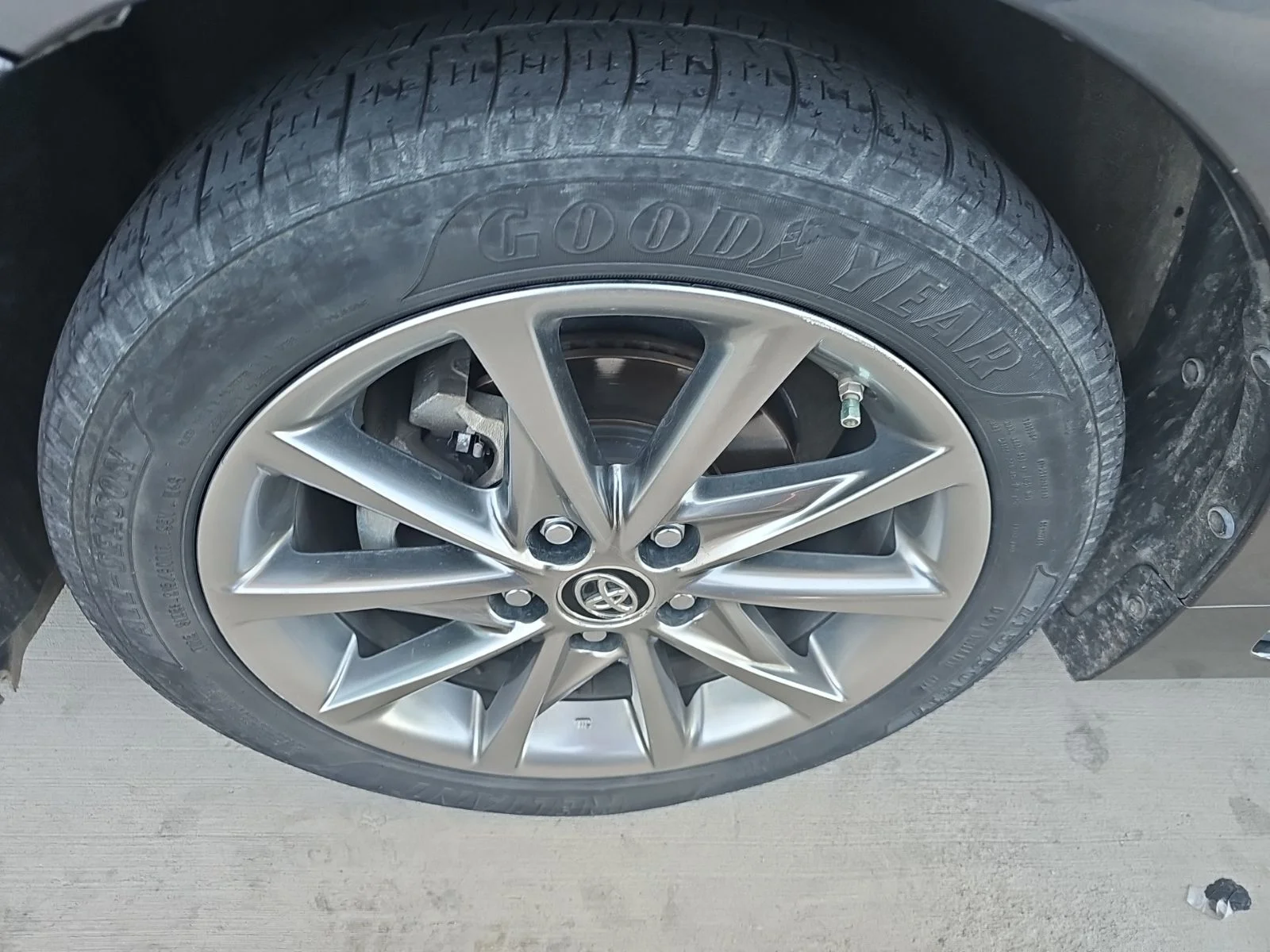 Used 2016 Gray Toyota Five image 3