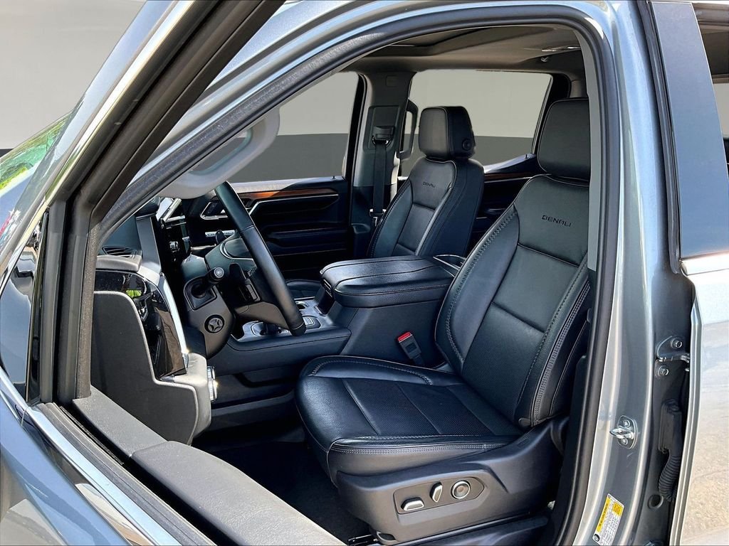 Used 2024 Silver GMC Denali image 24