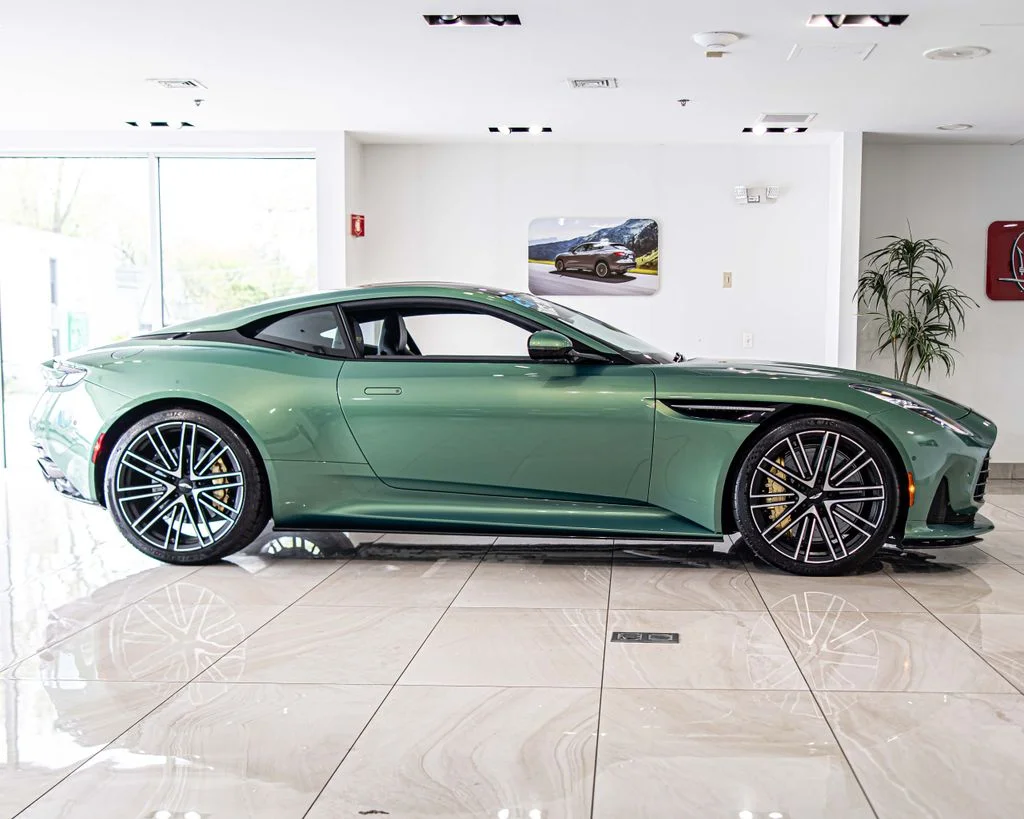 Used 2025 Green Aston Martin DB12 image 9