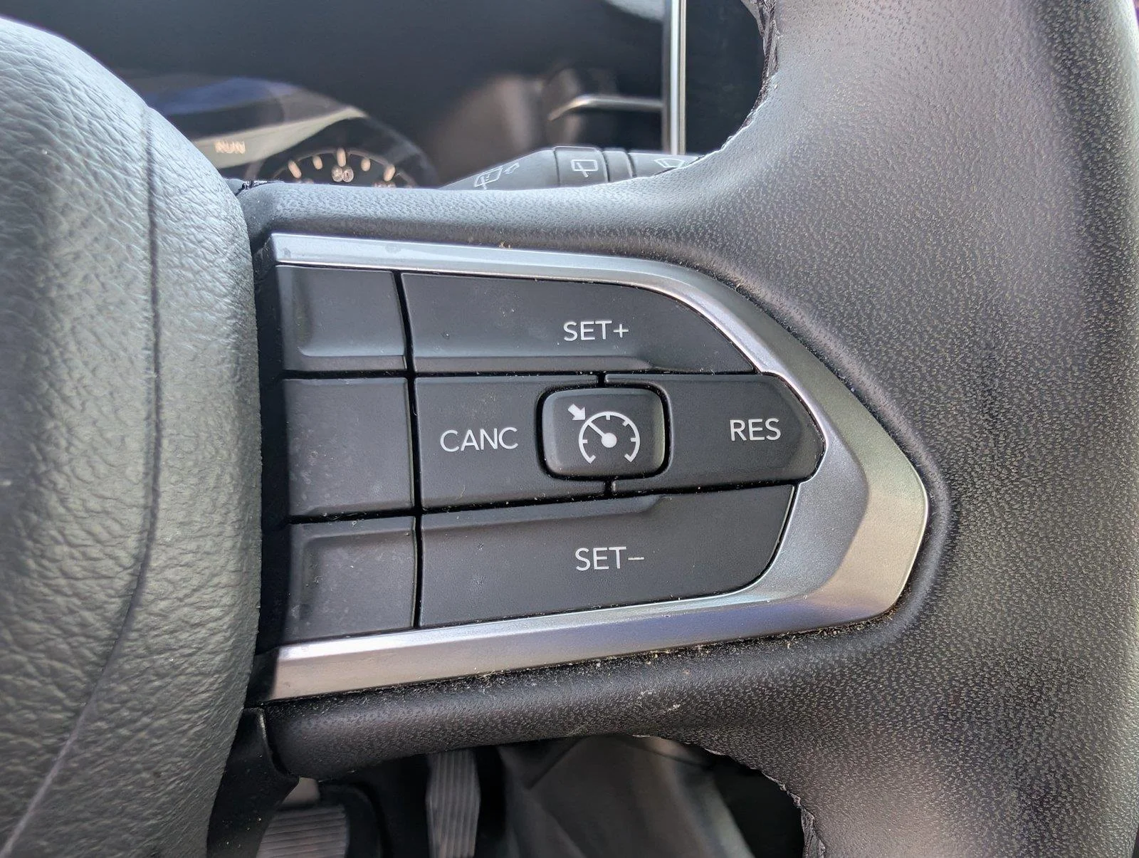 Used 2024 Bright White Clearcoat Jeep Latitude image 23