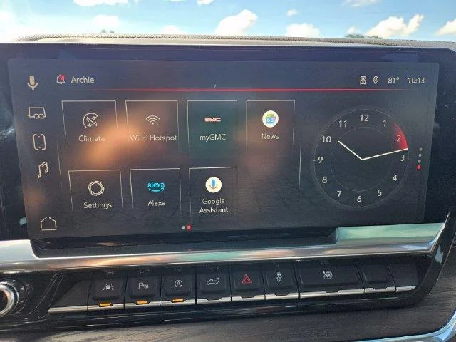 Used 2023 TITANIUM RUSH METALLIC GMC SLT image 19