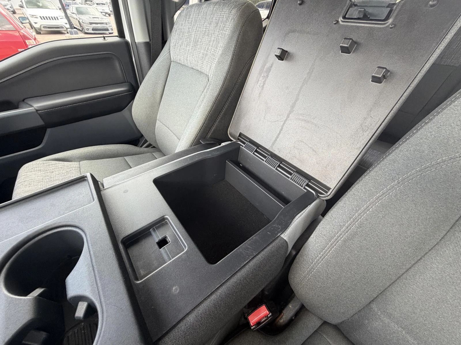 Used 2022 Oxford White Ford XLT image 14
