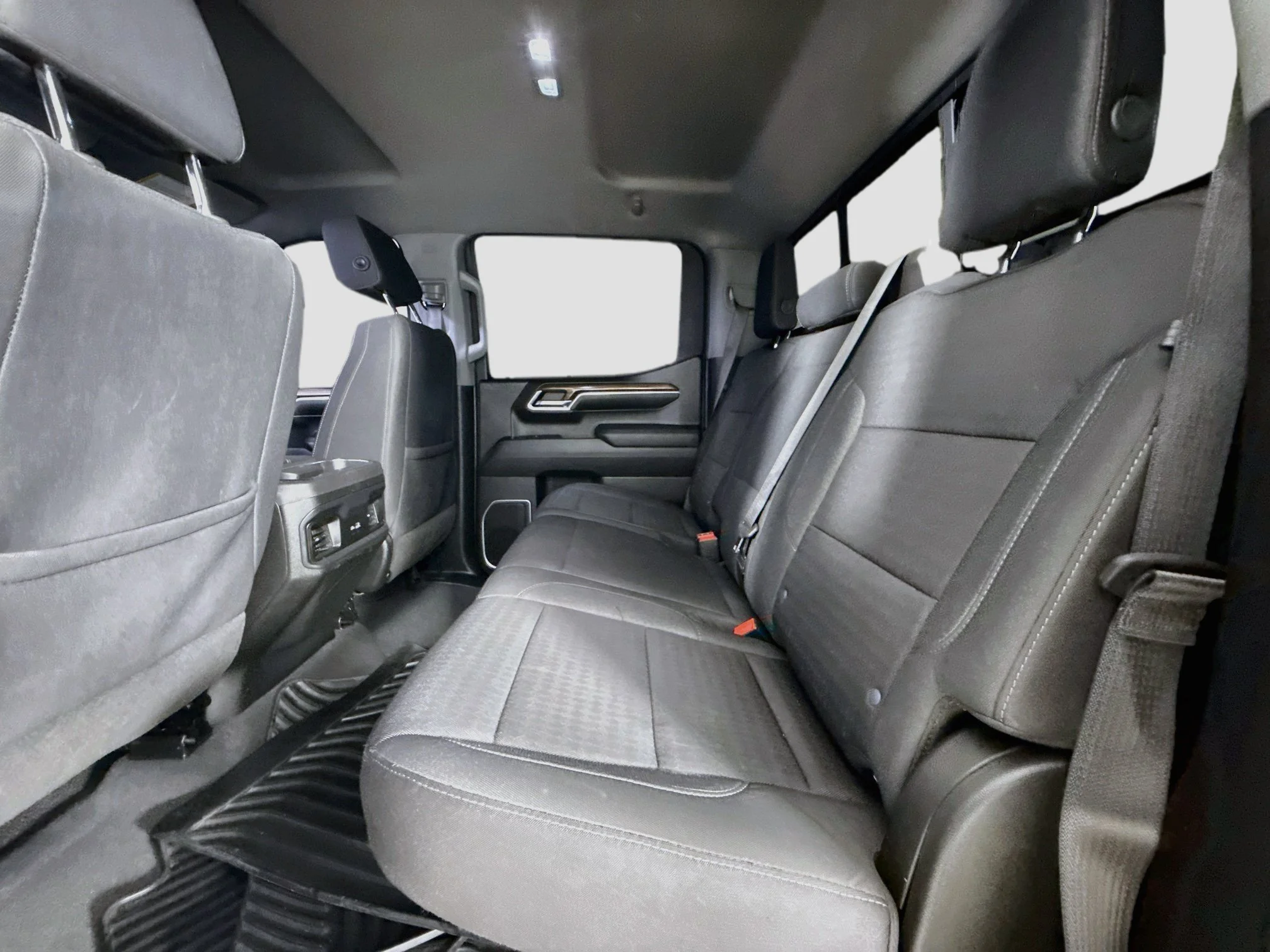 Used 2023 SUMMIT WHITE Chevrolet RST image 26