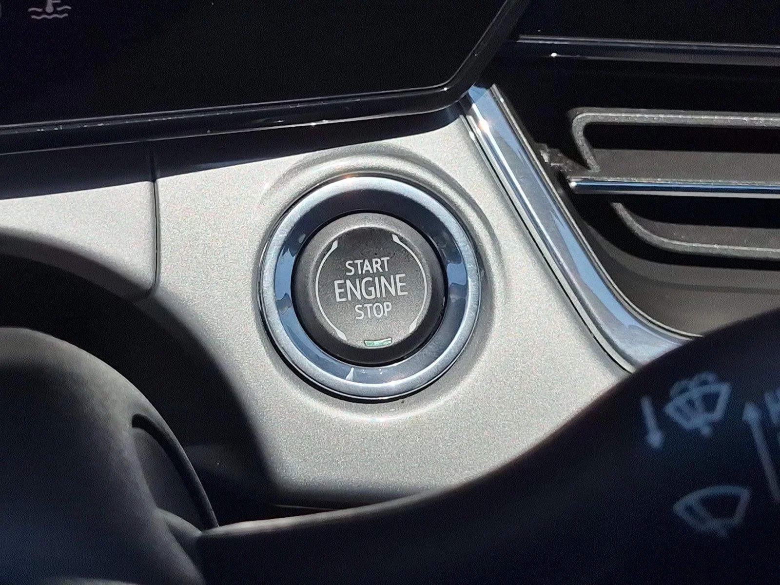 Used 2025 Cypress Gray Chevrolet LT image 29