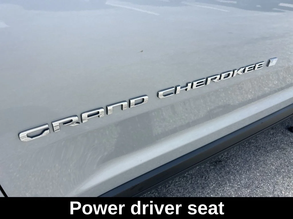 Used 2024 Silver Jeep Limited image 19