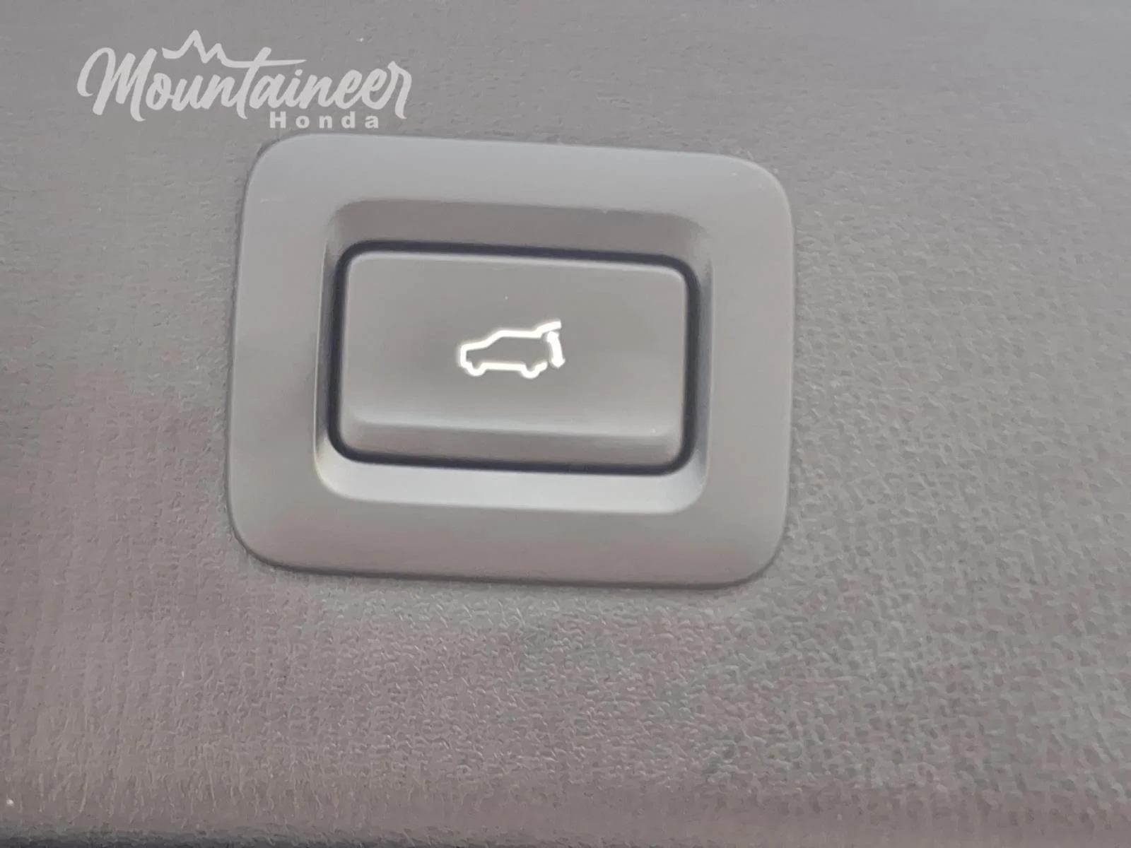 Used 2024 Polymetal Gray Metallic Mazda 2.5 S Carbon Edition image 24